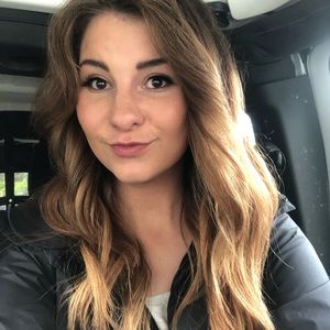 Meet your Posher, Brianna